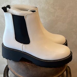 Madden Girl Cindyy white boots